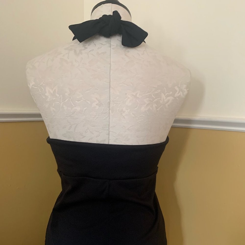 Halter Top - Picture 3 of 3